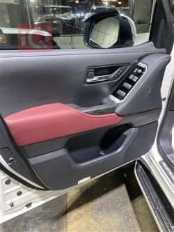 تۆیۆتا لاند کروزەر